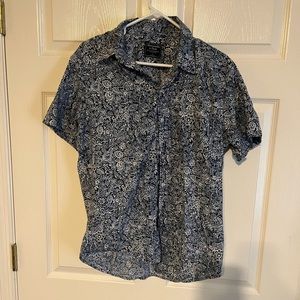 Men’s large floral Abercrombie and Fitch shirt.